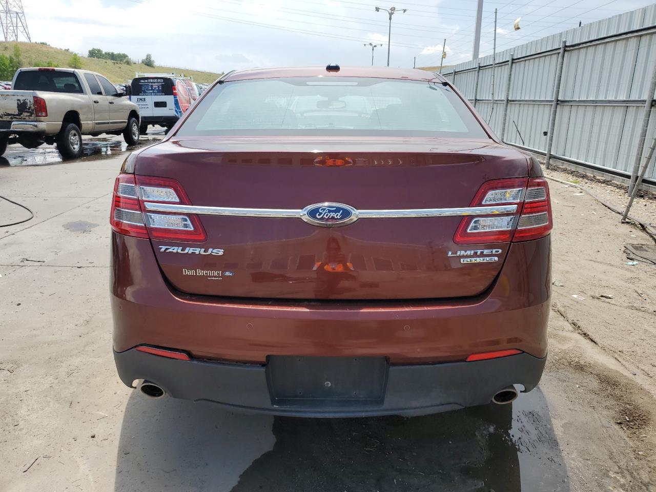 2015 Ford Taurus Limited VIN: 1FAHP2F87FG154931 Lot: 63038815