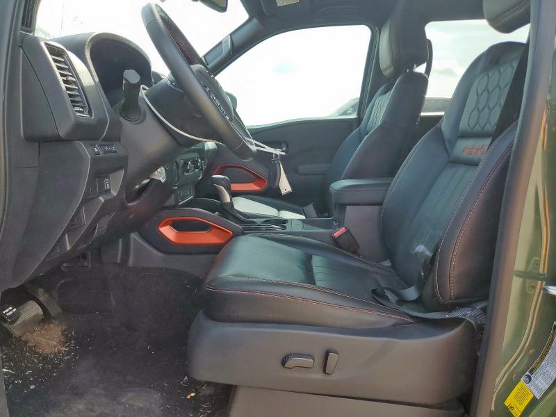  NISSAN FRONTIER 2024 Зеленый