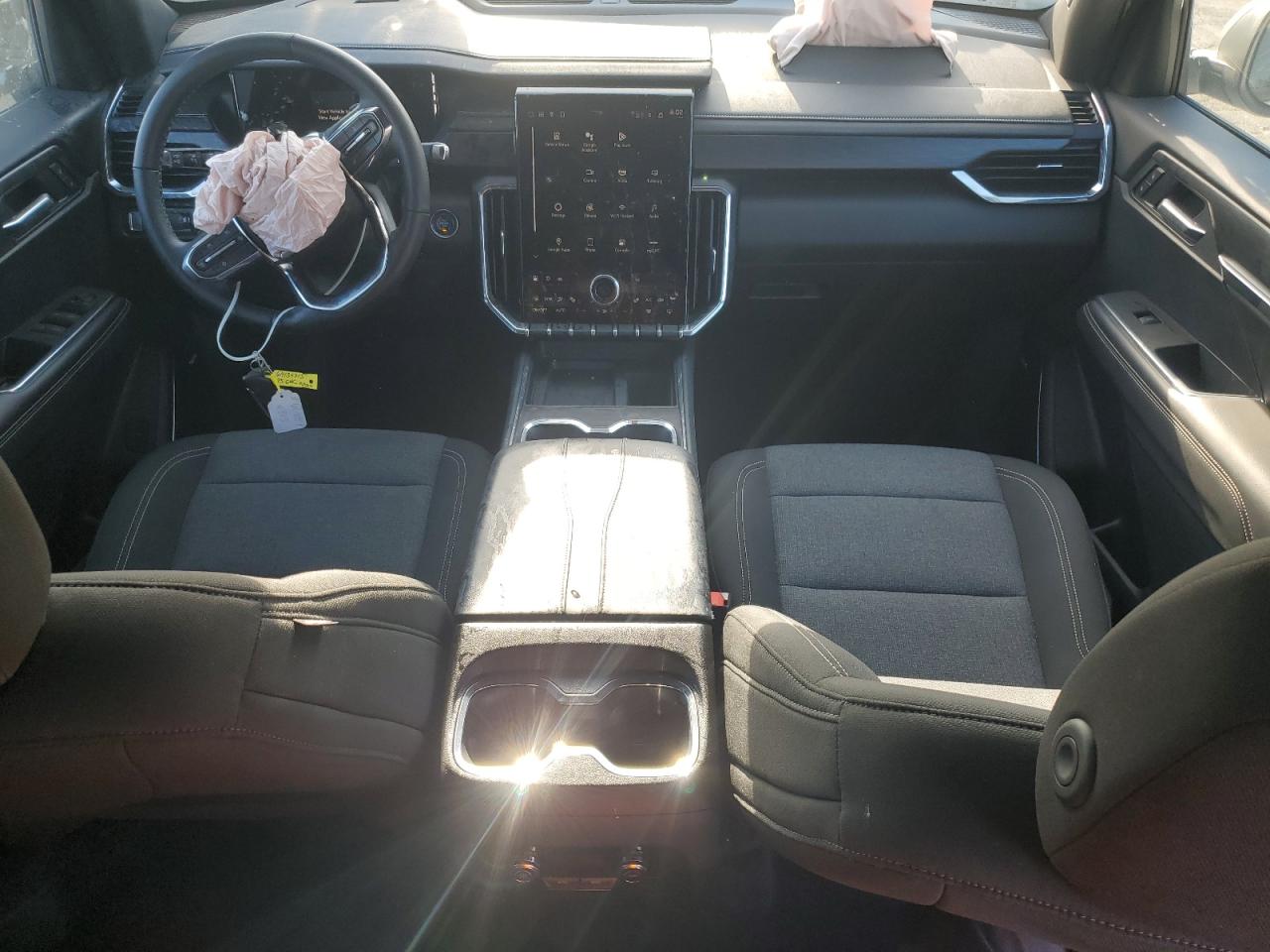 1gkenkrs8sj130620 1GKENKRS8SJ130620 2025 GMC Acadia Elevation
