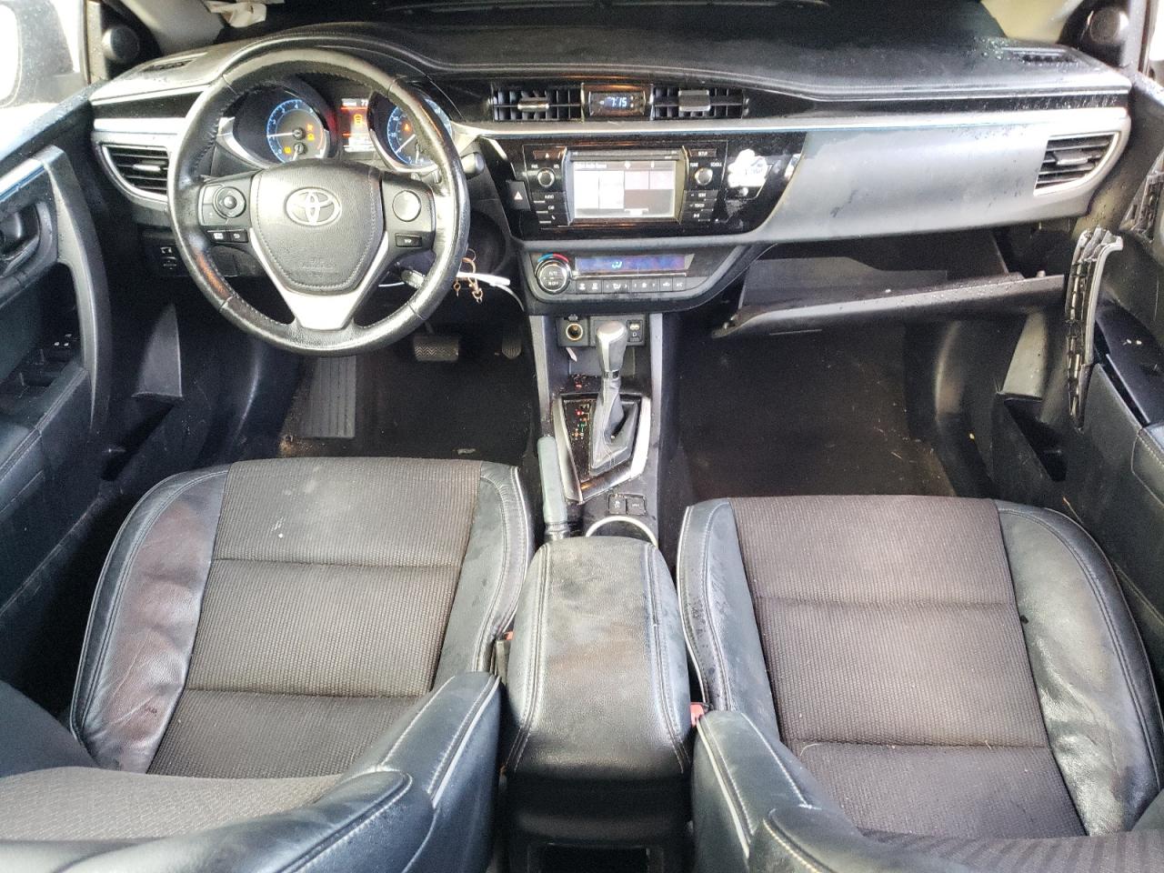 2015 Toyota Corolla L VIN: 2T1BURHE1FC419992 Lot: 64717055