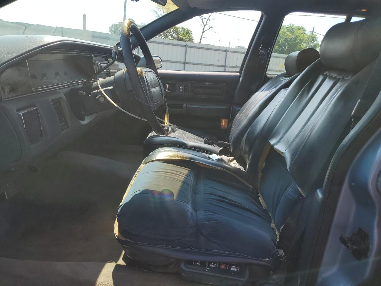 1992 Buick Roadmaster Limited VIN: 1G4BT5374NR418761 Lot: 63560525