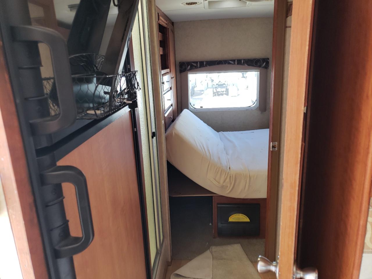 2006 Ford Econoline E450 Super Duty Cutaway Van VIN: 1FDXE45S36DA16353 Lot: 60744385