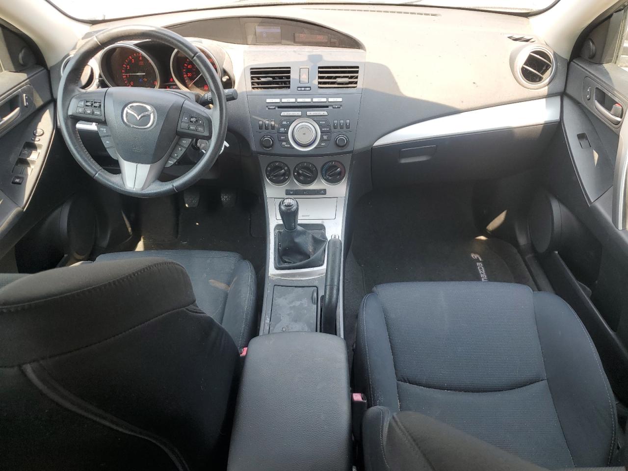 2011 Mazda 3 S VIN: JM1BL1K65B1396270 Lot: 62343245