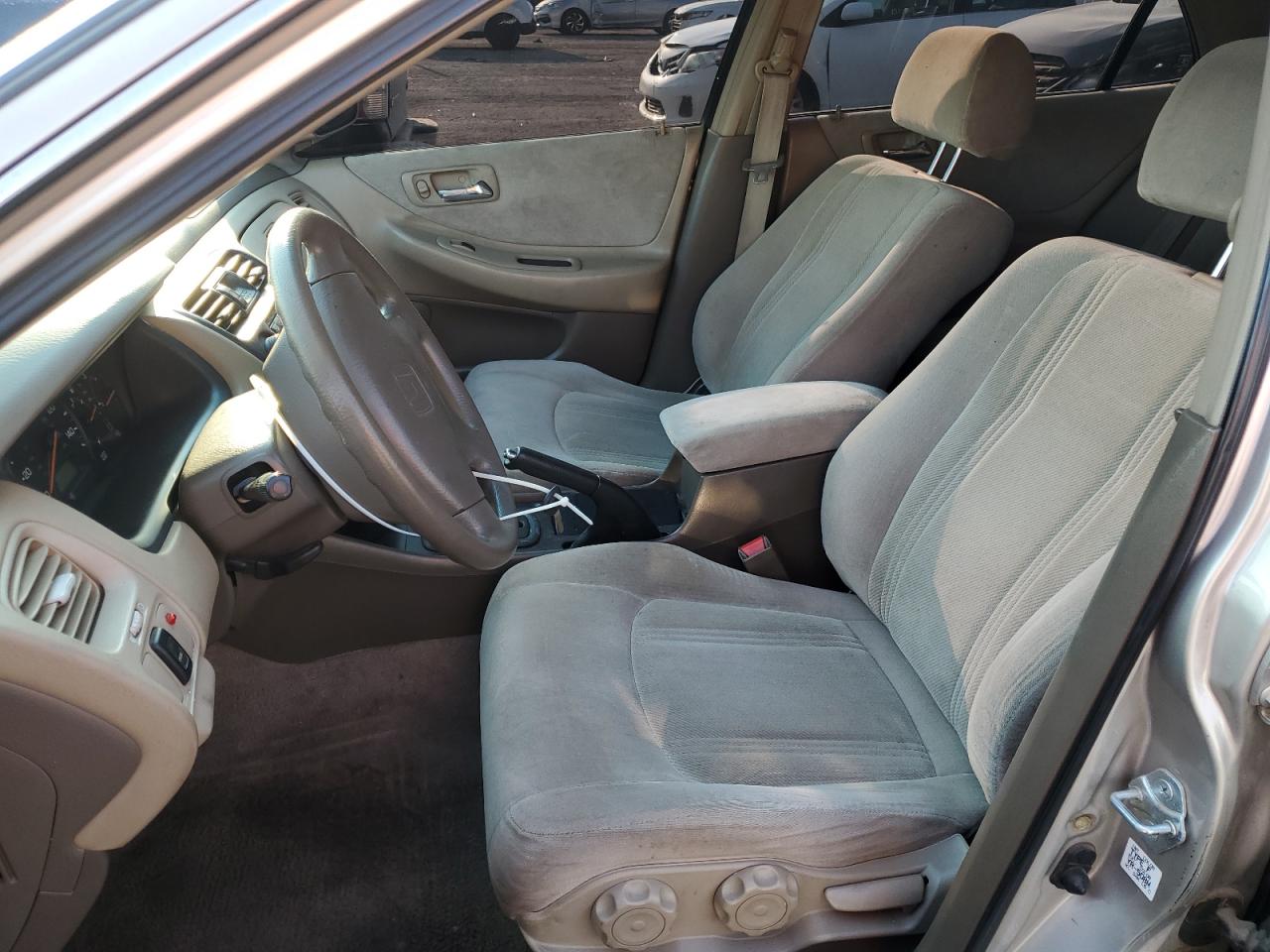 1999 Honda Accord Lx VIN: JHMCG6653XC010401 Lot: 64072745