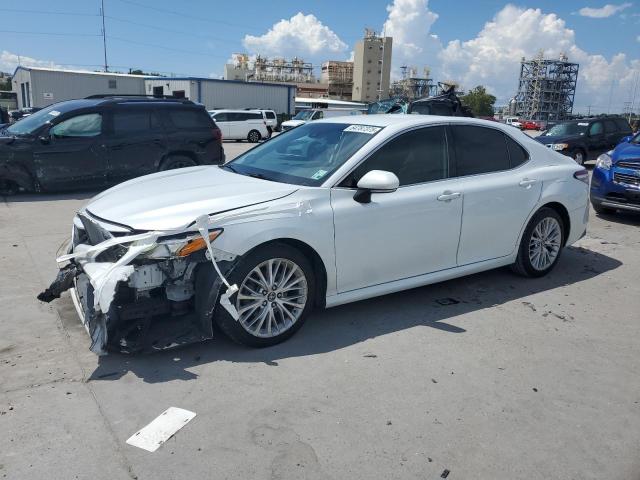  TOYOTA CAMRY 2019 White