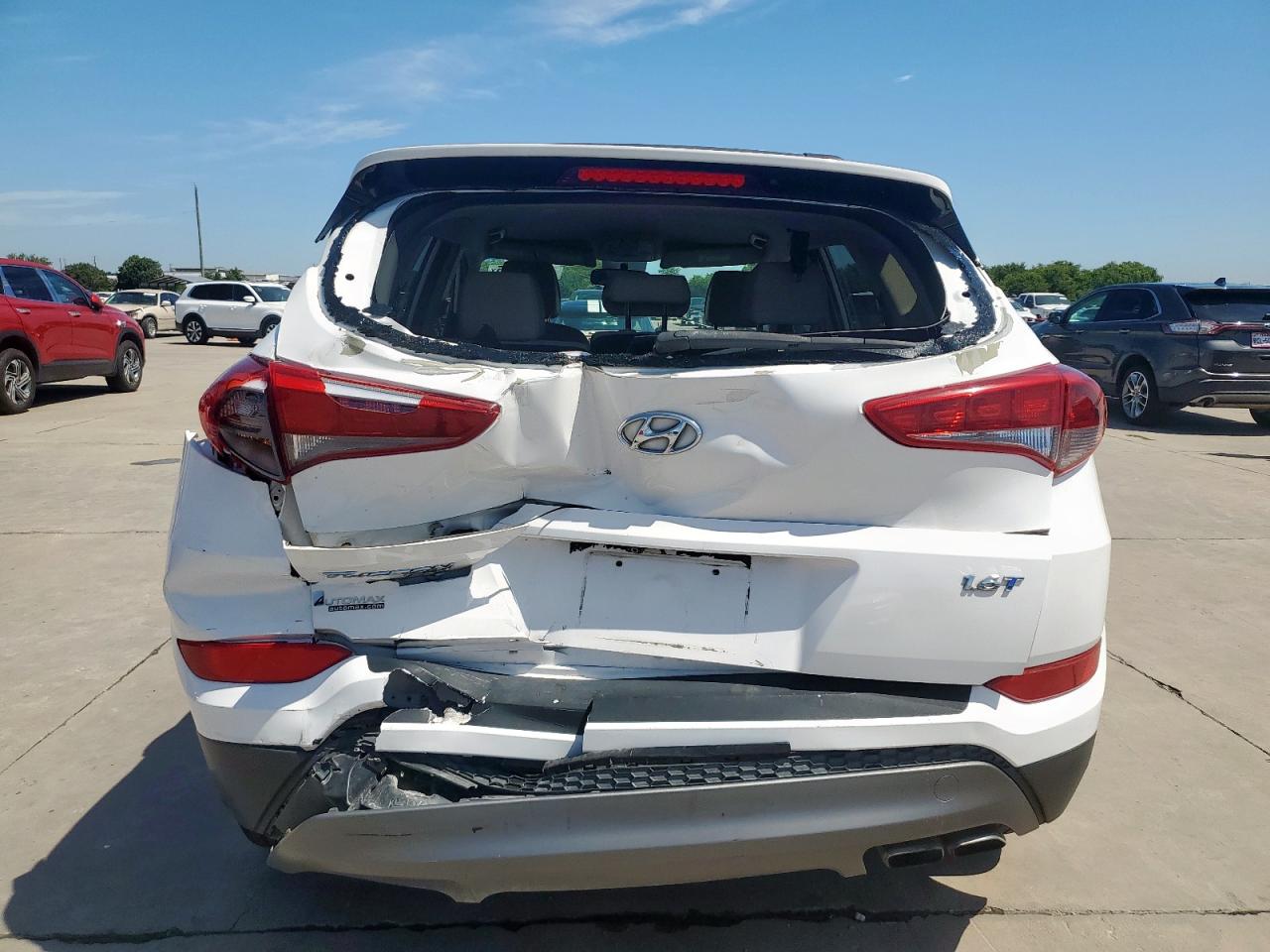 km8j33a23gu242180 KM8J33A23GU242180 2016 Hyundai Tucson Limited
