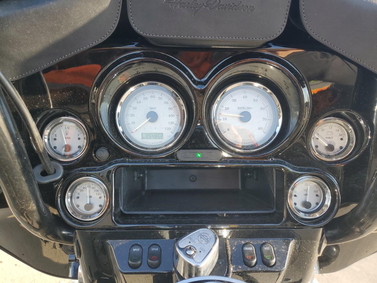 2013 Harley-Davidson Flhx Street Glide VIN: 1HD1KBM15DB615617 Lot: 64588515