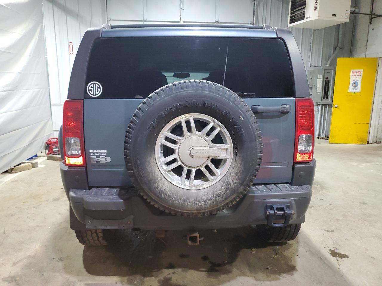2007 Hummer H3 VIN: 5GTDN13E378135722 Lot: 64122755