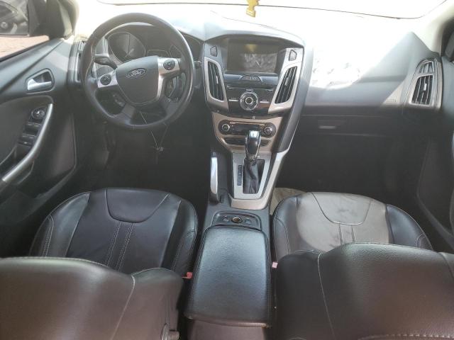 Хэтчбеки FORD FOCUS 2012 Красный
