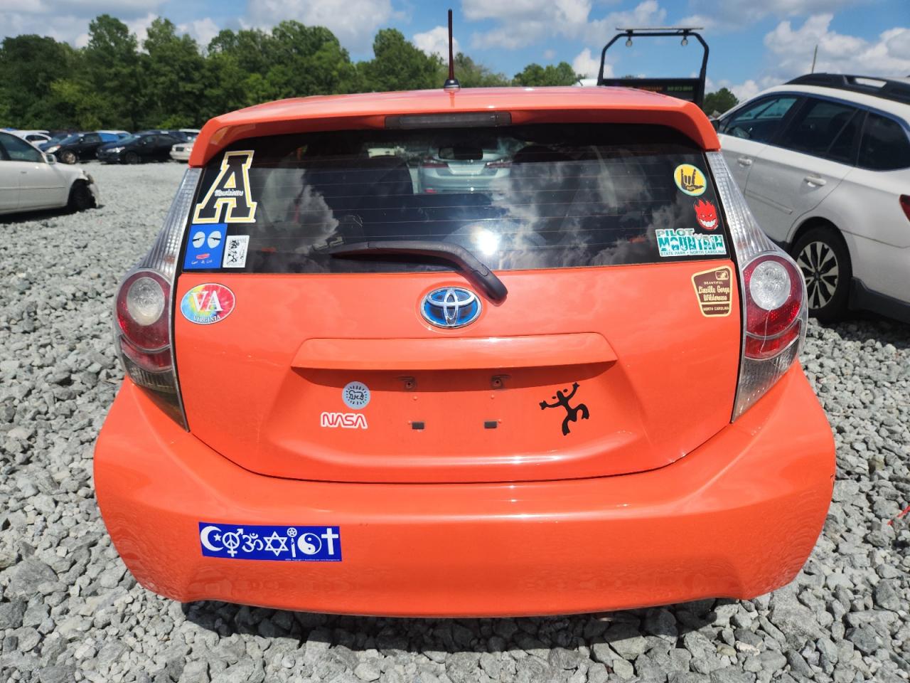 2012 Toyota Prius C VIN: JTDKDTB31C1012825 Lot: 64771845
