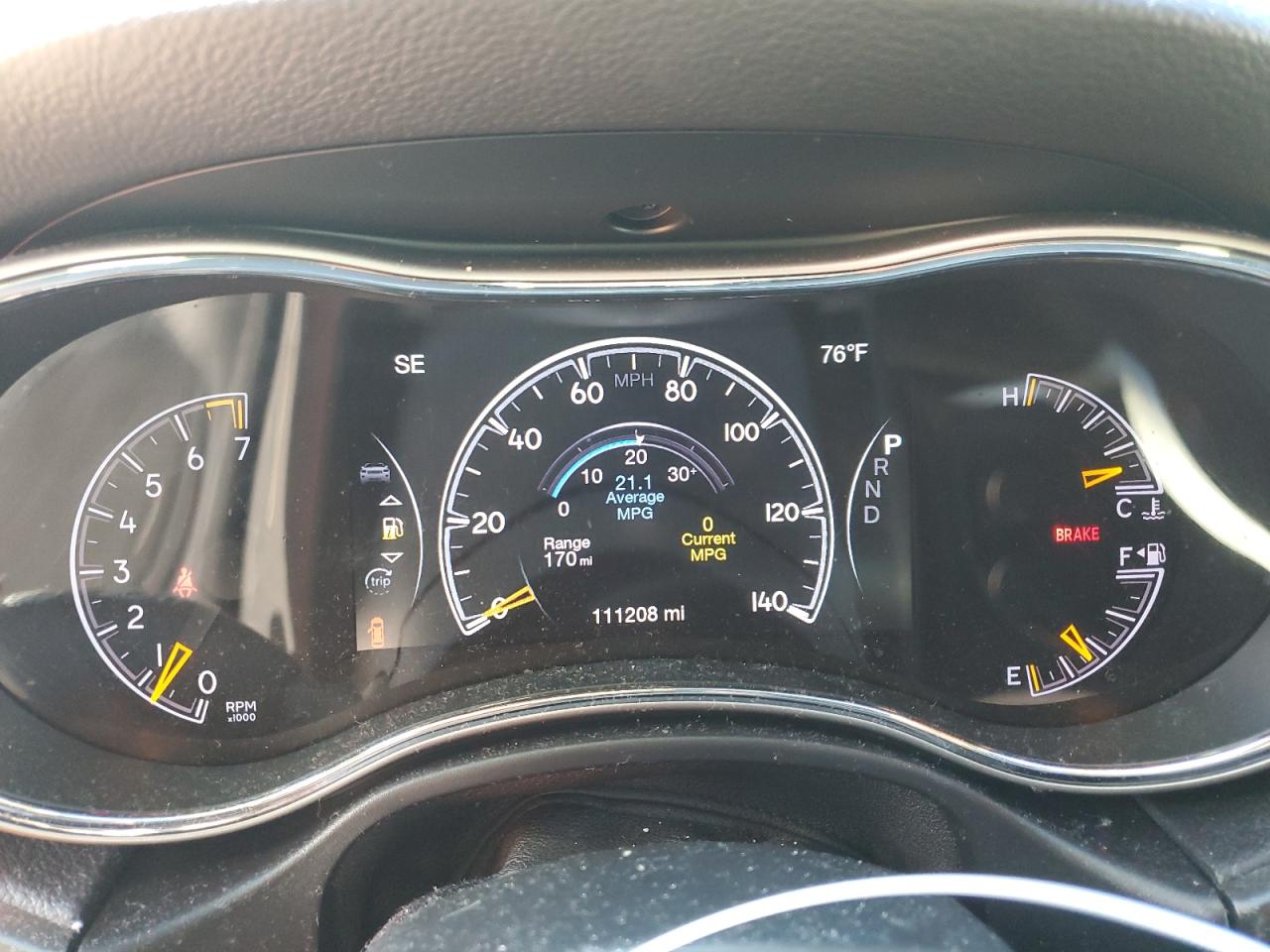 1C4RJFAG2JC220890 2018 Jeep Grand Cherokee Laredo