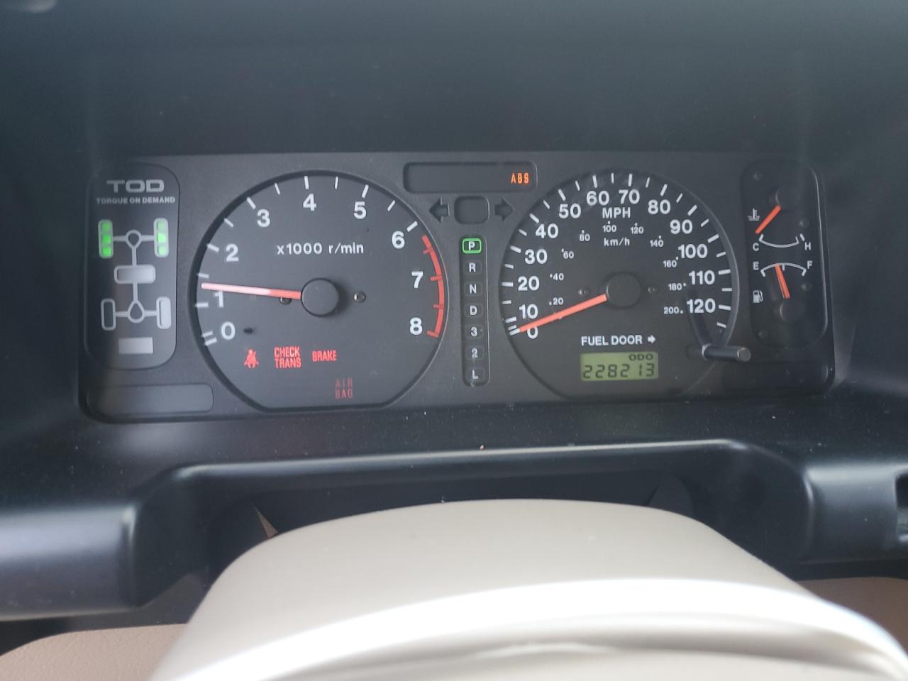 2000 Isuzu Trooper S VIN: JACDJ58X1Y7J12904 Lot: 63835695