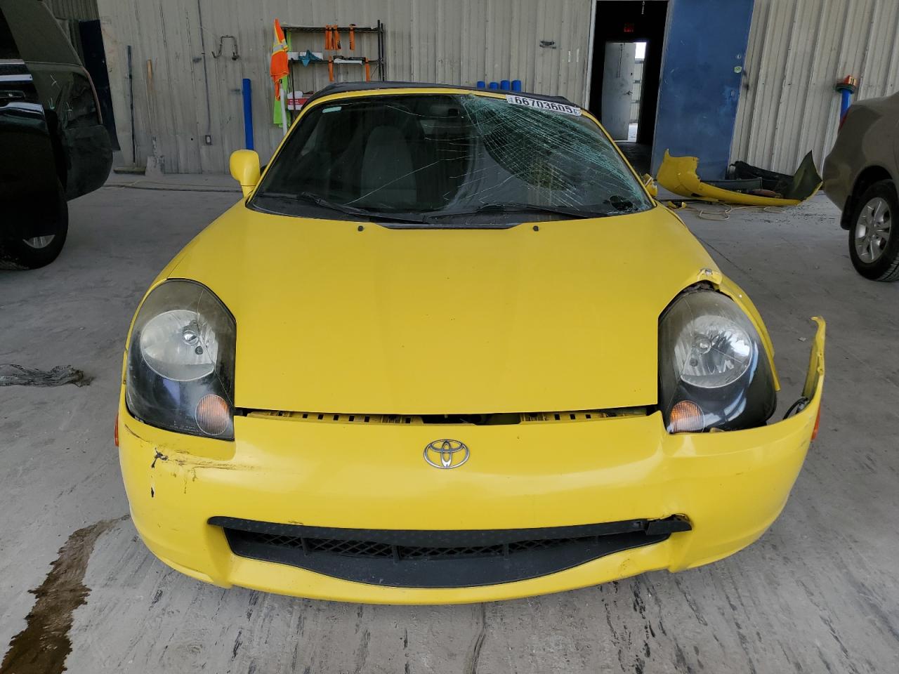 2001 Toyota Mr2 Spyder VIN: JTDFR320510028635 Lot: 66703605