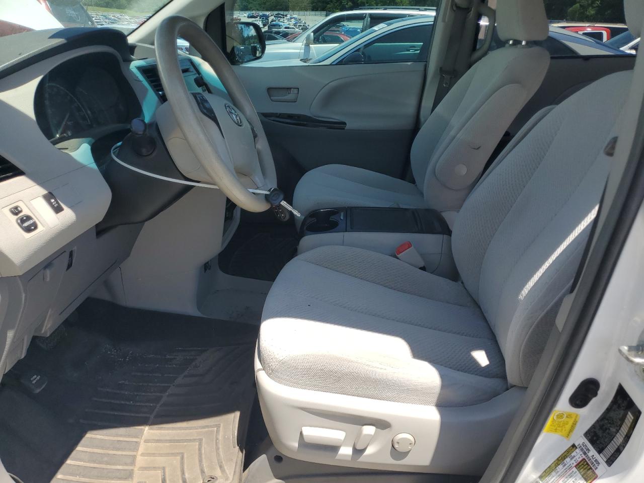 2012 Toyota Sienna Le VIN: 5TDJK3DC2CS044393 Lot: 63579595