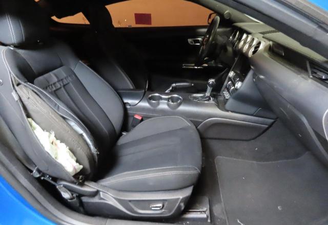  FORD MUSTANG 2019 Granatowy