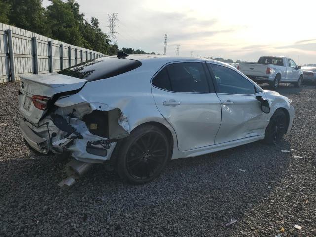 TOYOTA CAMRY 2022 Biały