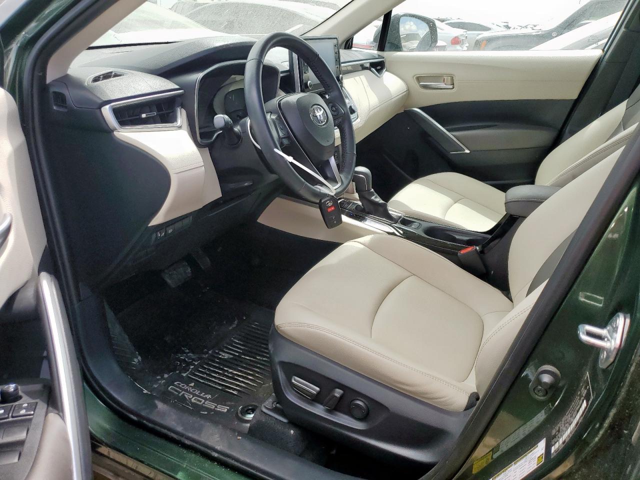 2022 Toyota Corolla Cross Xle VIN: 7MUEAAAG1NV024645 Lot: 61850345