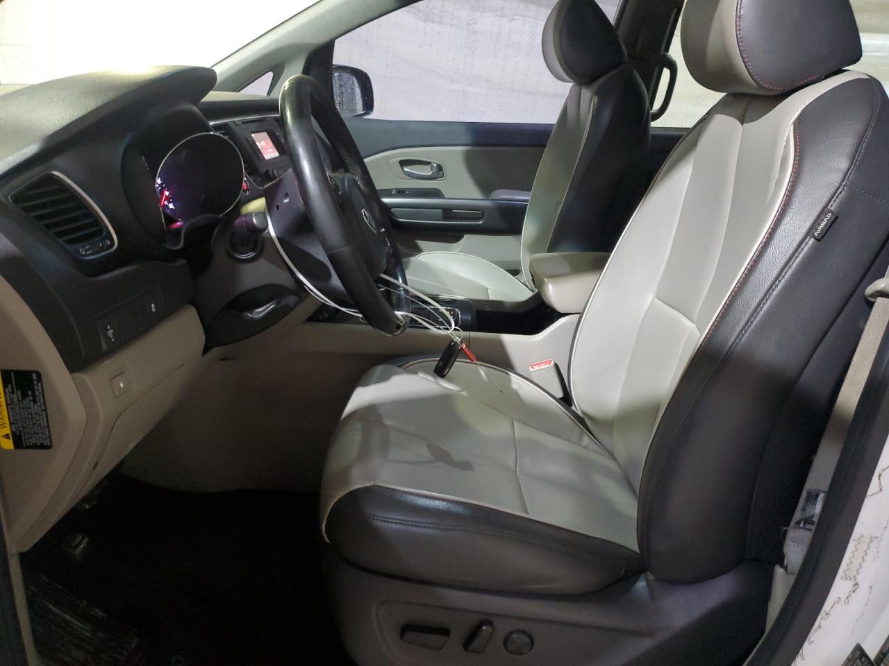 2017 Kia Sedona Lx VIN: KNDMB5C16H6237145 Lot: 64440705