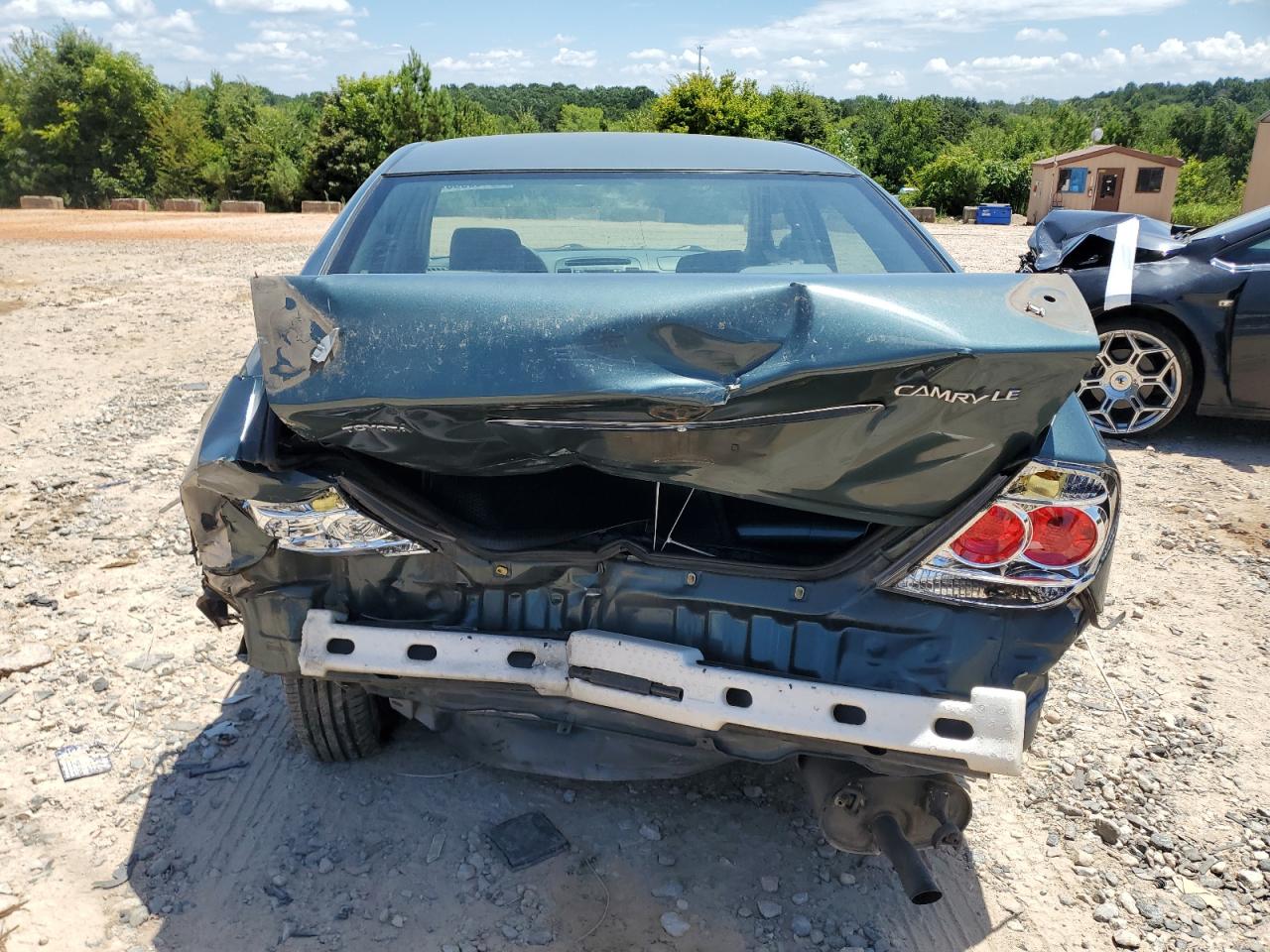 2005 Toyota Camry Le VIN: 4T1BE32K95U390926 Lot: 65430555
