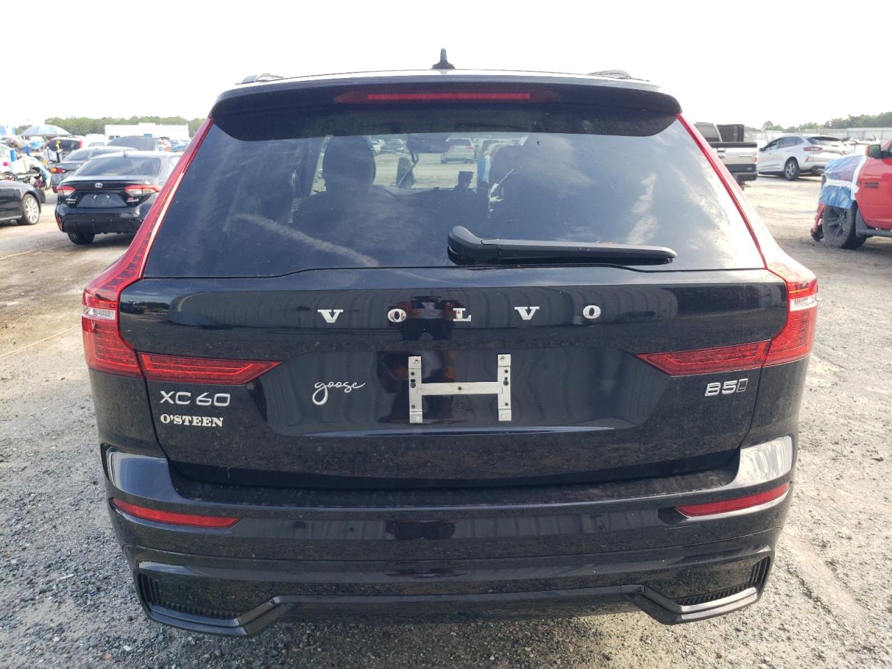 2025 Volvo Xc60 Plus VIN: YV4M12RC6S1102324 Lot: 66008235