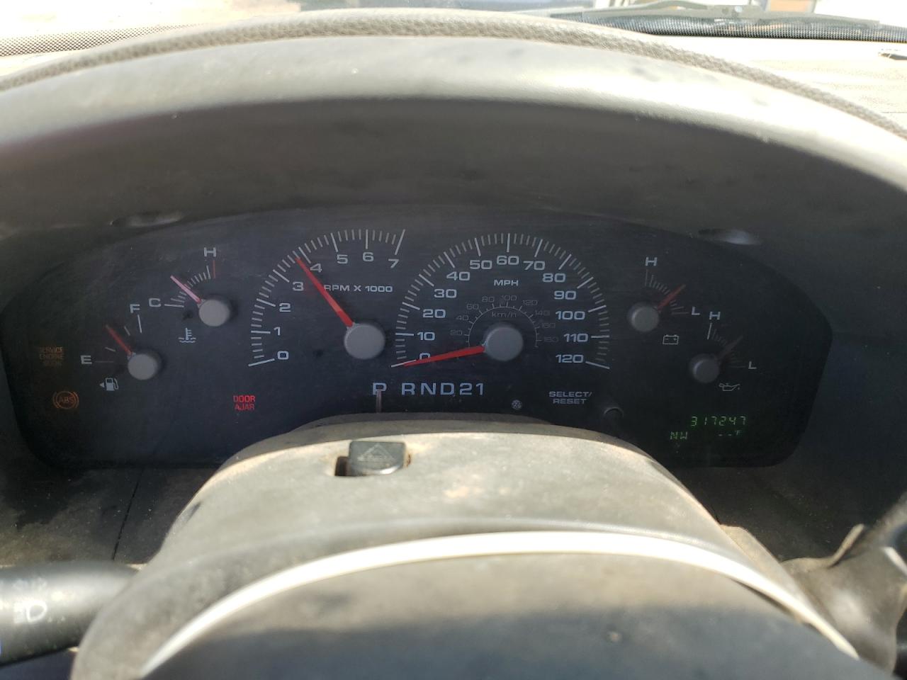 2004 Ford Expedition Xlt VIN: 1FMRU15W04LA66823 Lot: 64601835