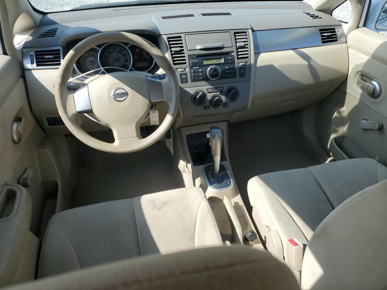 2008 Nissan Versa S VIN: 3N1BC11E38L435869 Lot: 64826485