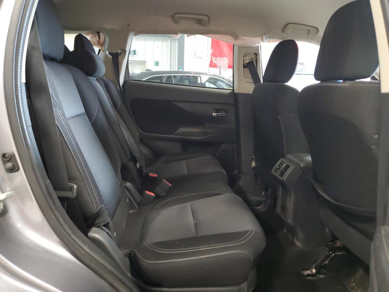 2020 Mitsubishi Outlander Es VIN: JA4AZ2A37LZ608820 Lot: 66661485