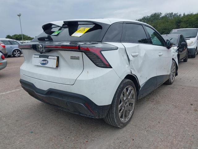 2025 MG 4 TROPHY EXTENDED RANGE 