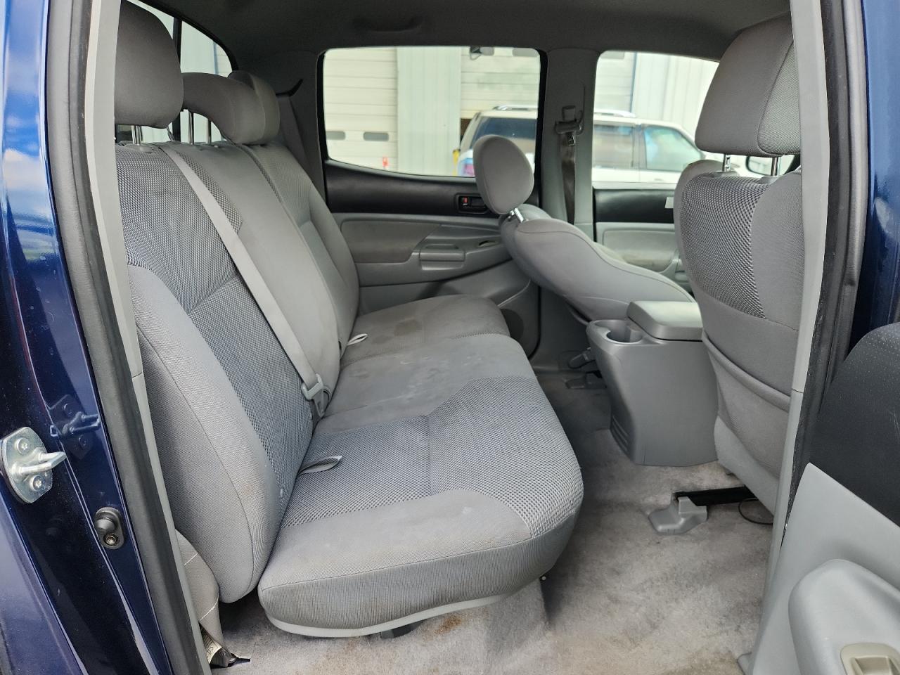 2005 Toyota Tacoma Double Cab VIN: 3TMLU42N75M002494 Lot: 65040005