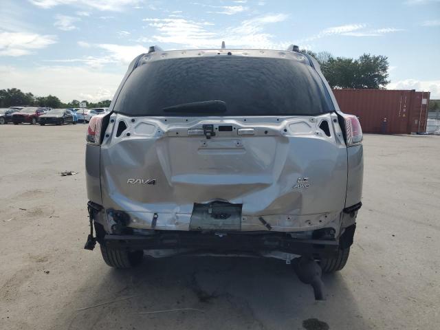  TOYOTA RAV4 2018 Srebrny