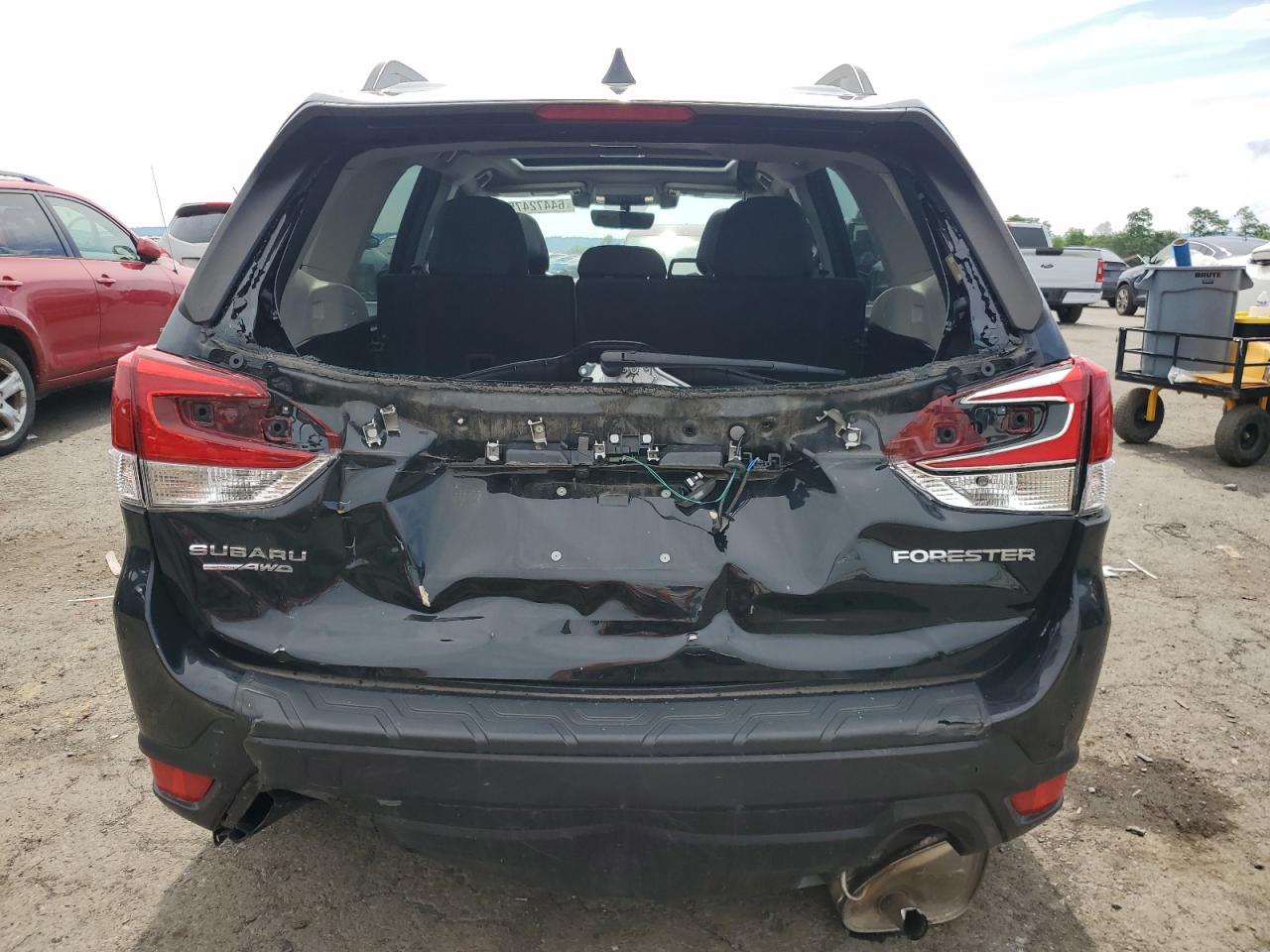 2020 Subaru Forester Premium VIN: JF2SKAJC7LH593137 Lot: 64472475