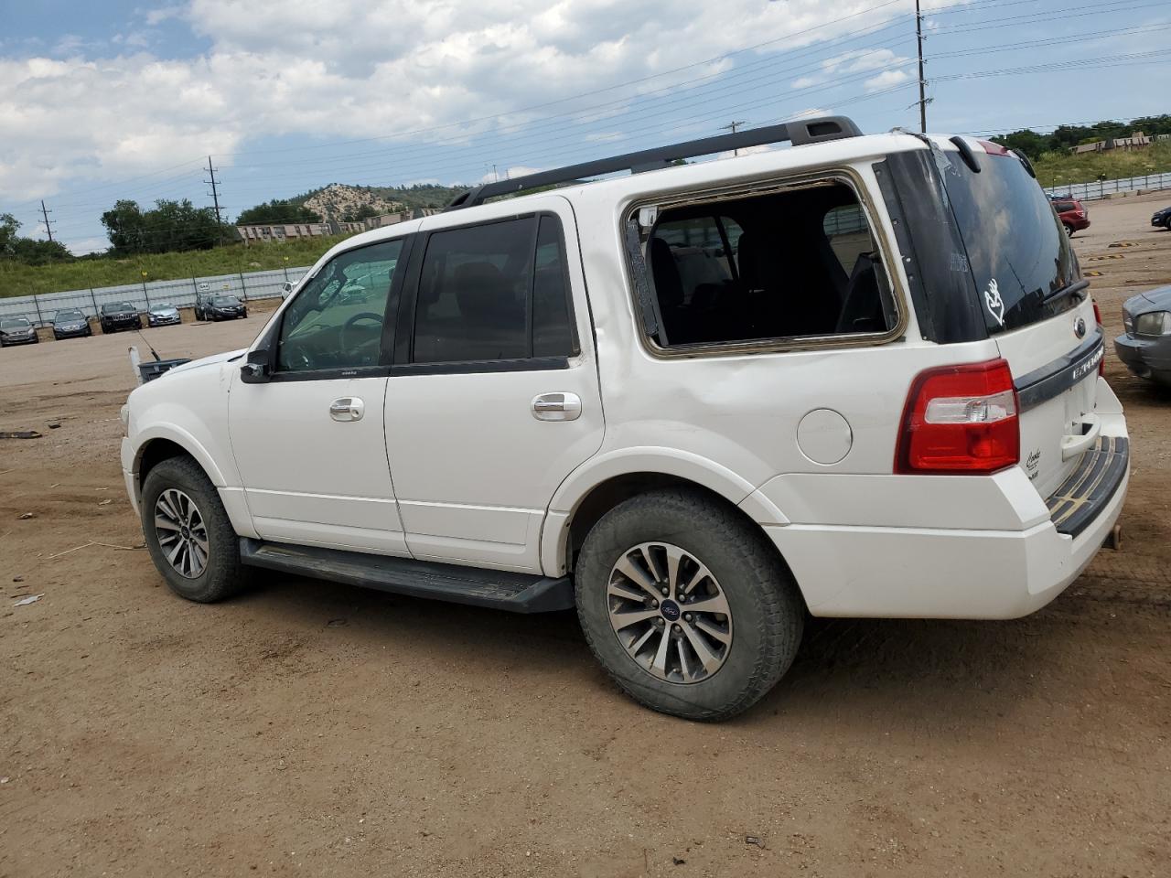 2015 Ford Expedition Xlt VIN: 1FMJU1JT8FEF30876 Lot: 65386565