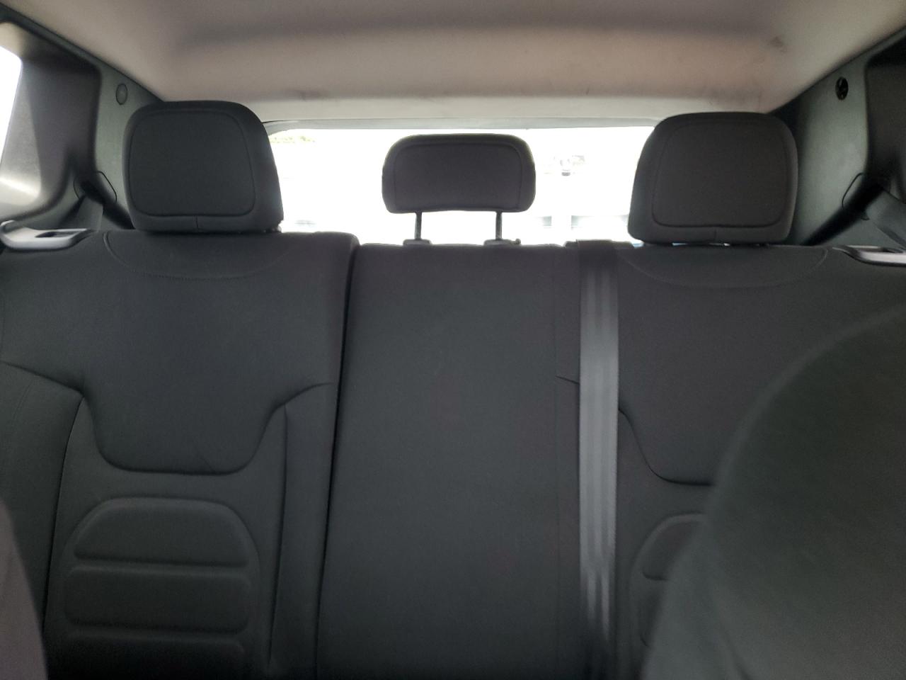 2018 Jeep Renegade Latitude VIN: ZACCJABBXJPJ71877 Lot: 65212065