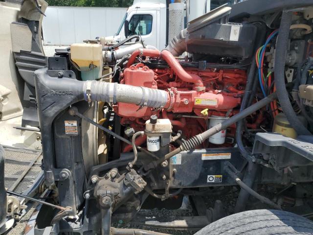 2016 PETERBILT 579 SEMI TRUCK