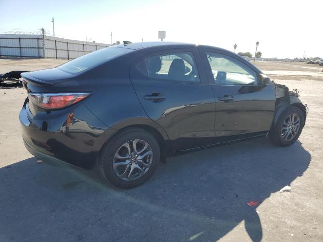  TOYOTA YARIS 2019 Czarny