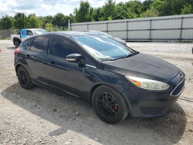 Hatchbacks FORD FOCUS 2015 Czarny