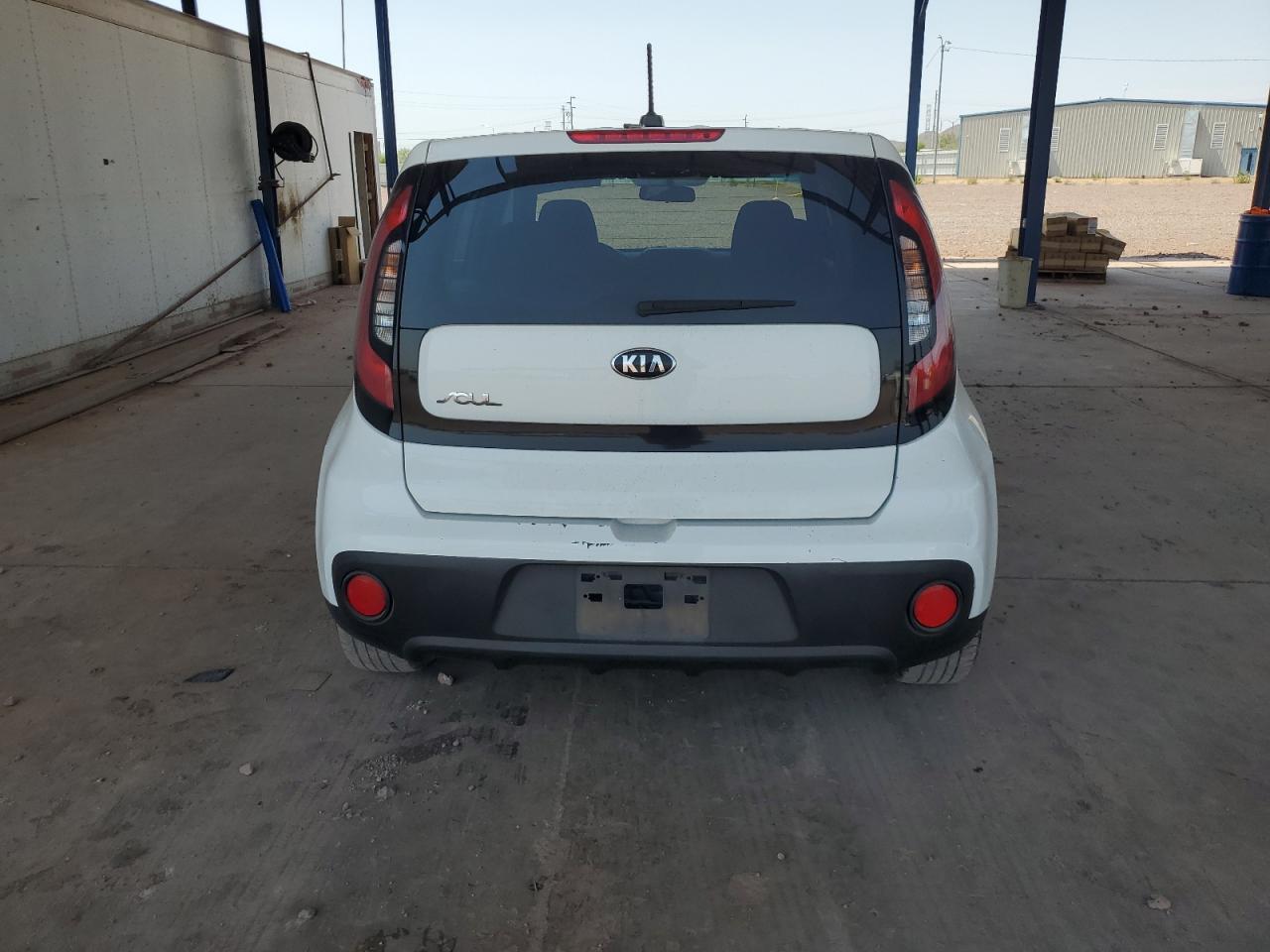 2018 Kia Soul VIN: KNDJN2A23J7561724 Lot: 62034845