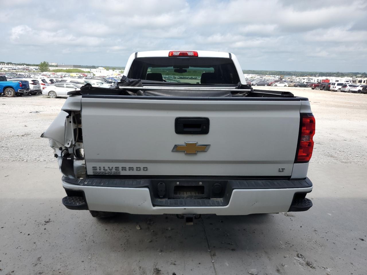 2018 Chevrolet Silverado K1500 Lt VIN: 3GCUKREC0JG536981 Lot: 65415005