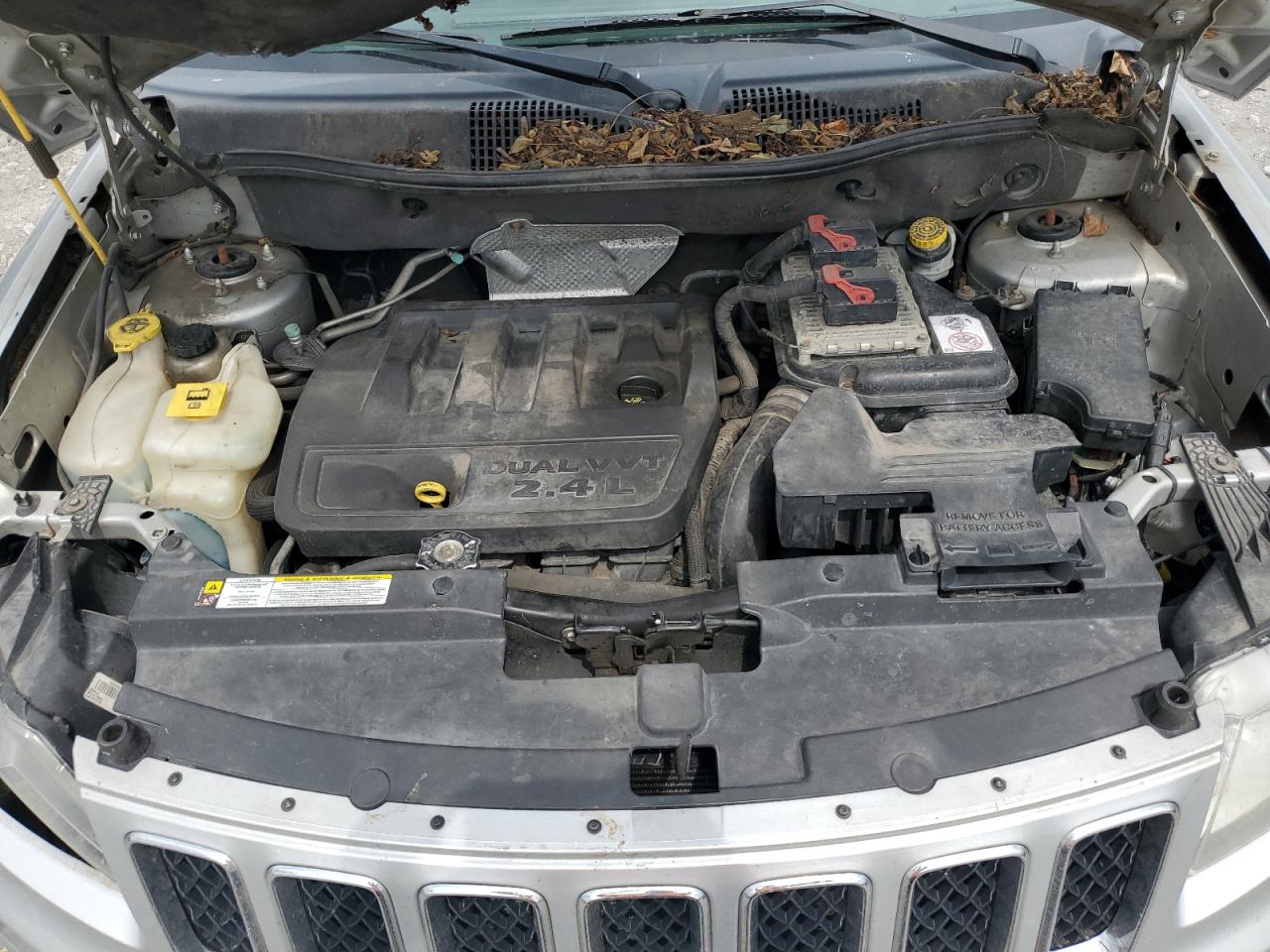 2011 Jeep Compass Sport VIN: 1J4NT1FB6BD215948 Lot: 64900945