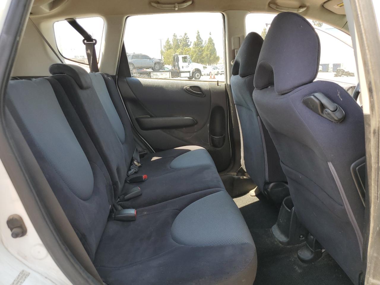 2007 Honda Fit S VIN: JHMGD38697S037025 Lot: 64794115