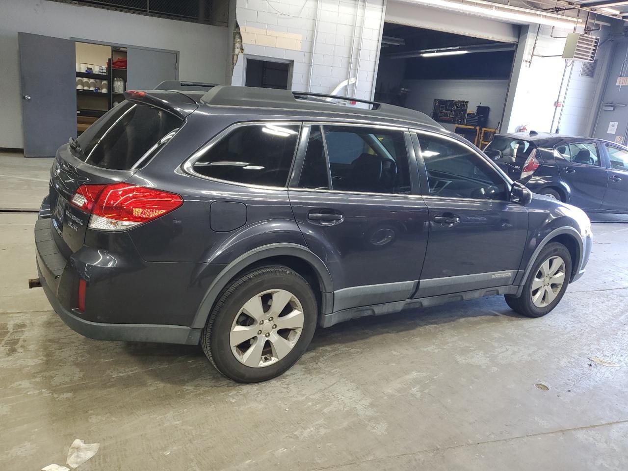 2010 Subaru Outback 3.6R Limited VIN: 4S4BRELC5A2365258 Lot: 62531925