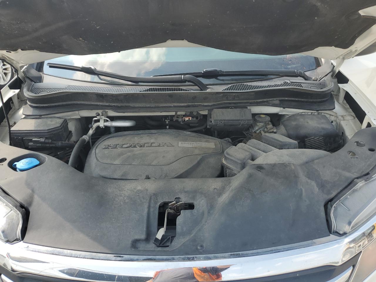 2016 Honda Pilot Lx VIN: 5FNYF5H11GB049344 Lot: 64546735