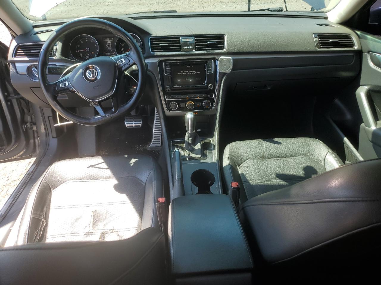 2018 Volkswagen Passat S VIN: 1VWAA7A33JC001272 Lot: 63863525