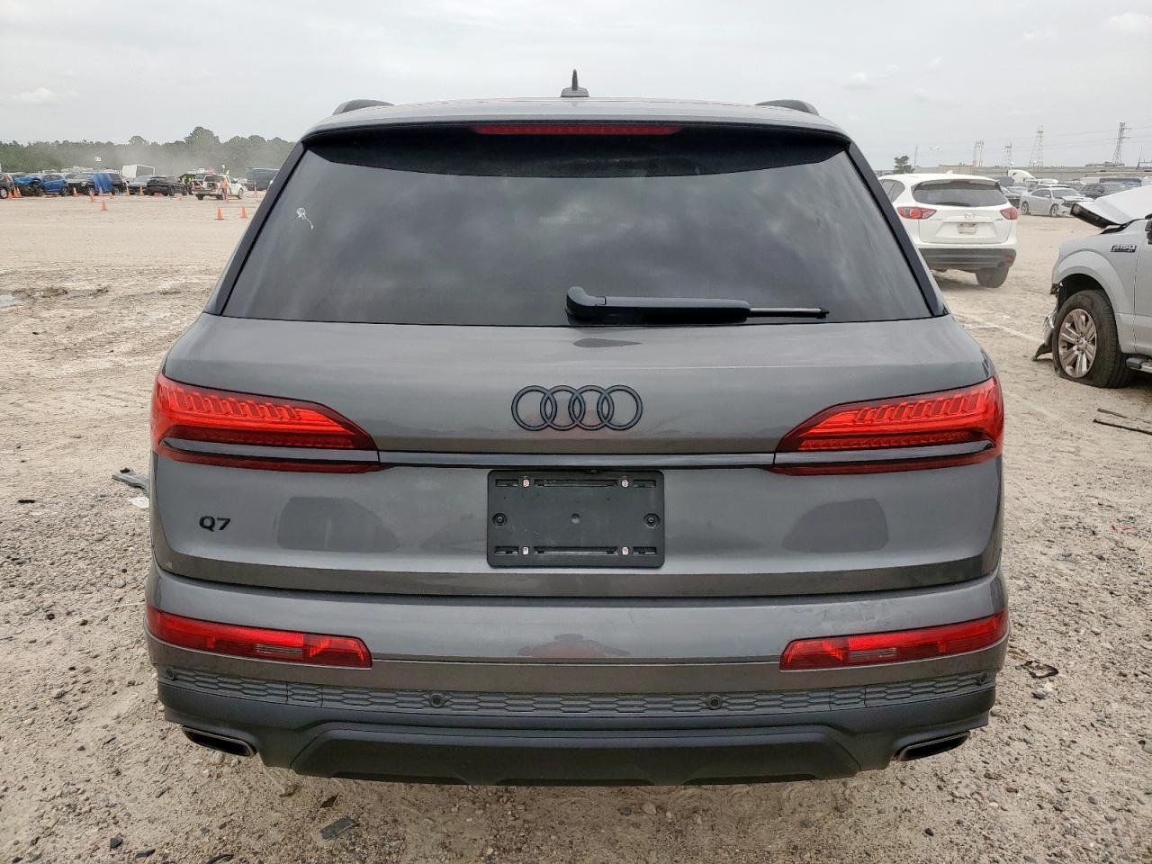 2025 Audi Q7 Prestige VIN: WA1VVBF7XSD008880 Lot: 64804675