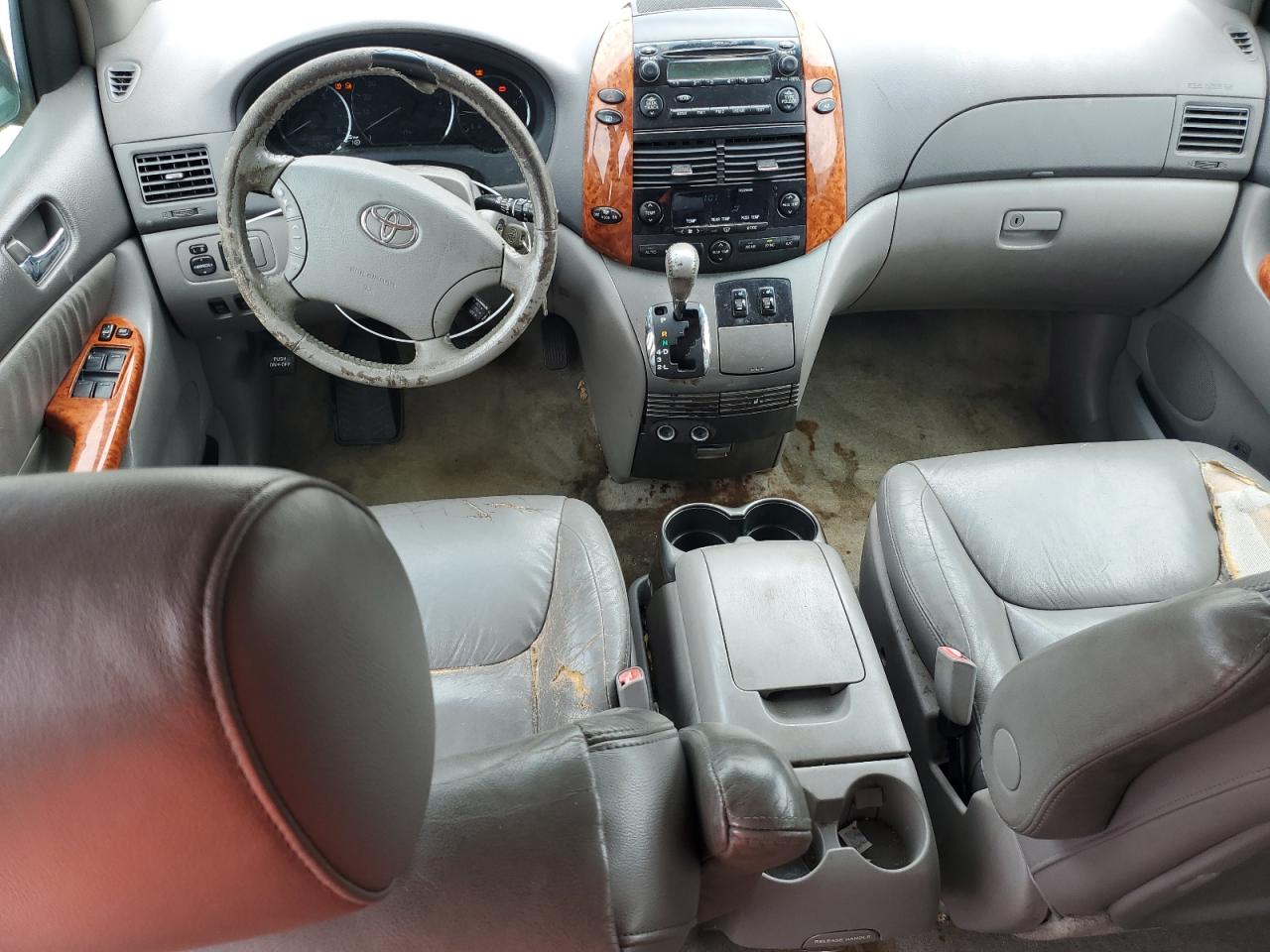 5tdyk3dc6cs275537 5TDYK3DC6CS275537 2012 Toyota Sienna Xle
