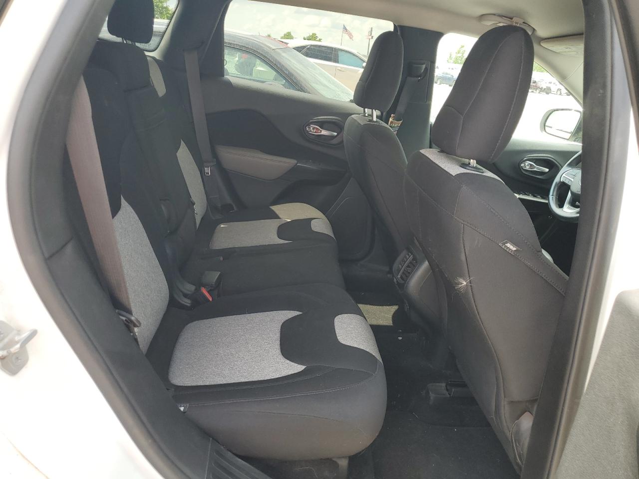 2014 Jeep Cherokee Latitude VIN: 1C4PJMCS1EW151840 Lot: 64983385