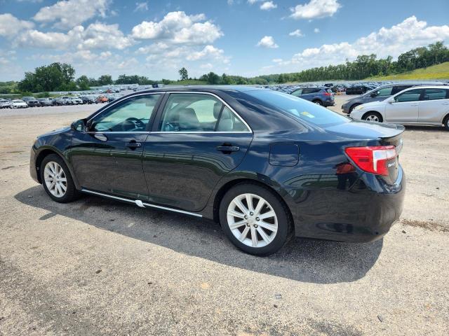Sedans TOYOTA CAMRY 2012 Granatowy
