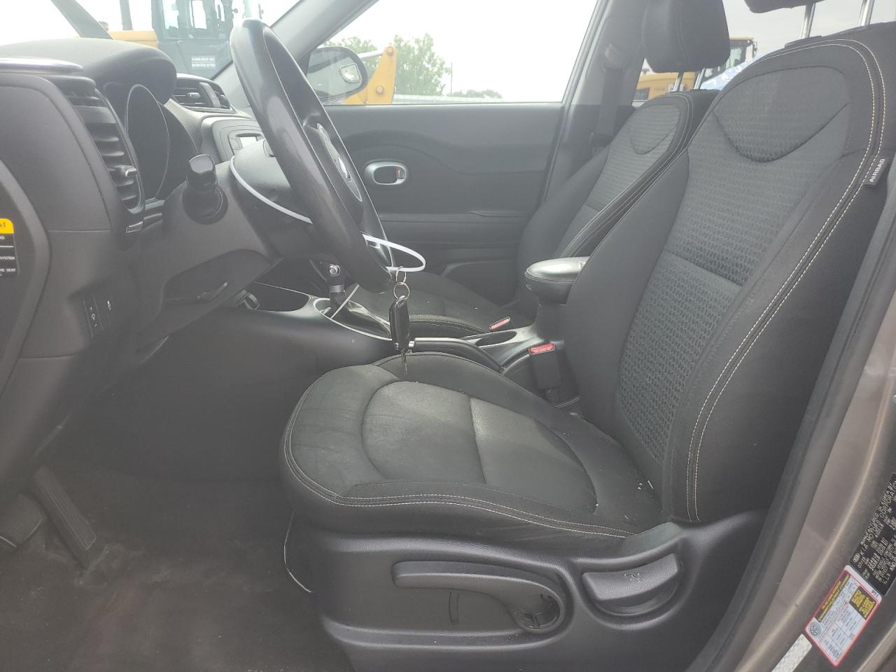 2016 Kia Soul + VIN: KNDJP3A52G7261692 Lot: 63988375