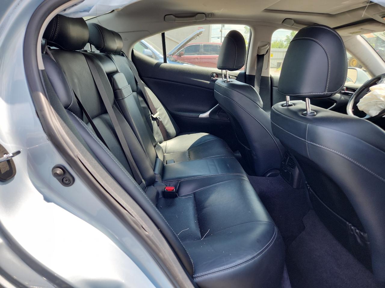 2011 Lexus Is 250 VIN: JTHCF5C2XB5051516 Lot: 63586555