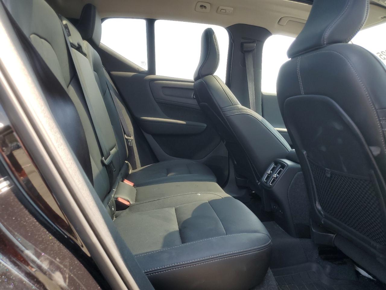 2024 Volvo Xc40 Core VIN: YV4L12UK9R2373098 Lot: 63512225